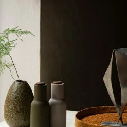 Menu | Bottle Grinder 2-piece | Huntington Green + Beige | Walnut Lid