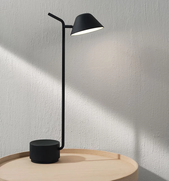Menu Peek Table Lamp, Black 5 Menu Peek Table Lamp, Black