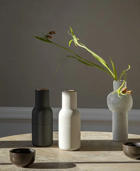 Menu Bottle Grinder Set Peper En Zoutmolen Walnoot Ash Carbon 4 Menu Bottle Grinder Set Peper En Zoutmolen Walnoot Ash Carbon