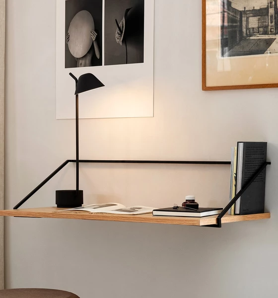 Menu Peek Table Lamp, Black 4 Menu Peek Table Lamp, Black