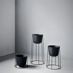 Menu Small Multipurpose Wire Base