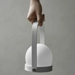 Menu Carrie Tafellamp Oplaadbaar Wit