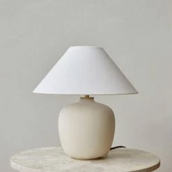 Menu | Torso Lamp 37 | Off White