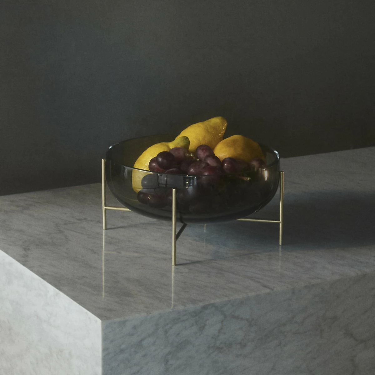 Menu Échasse Bowl Smoke and Brushed Brass 6 Menu Échasse Bowl Smoke and Brushed Brass