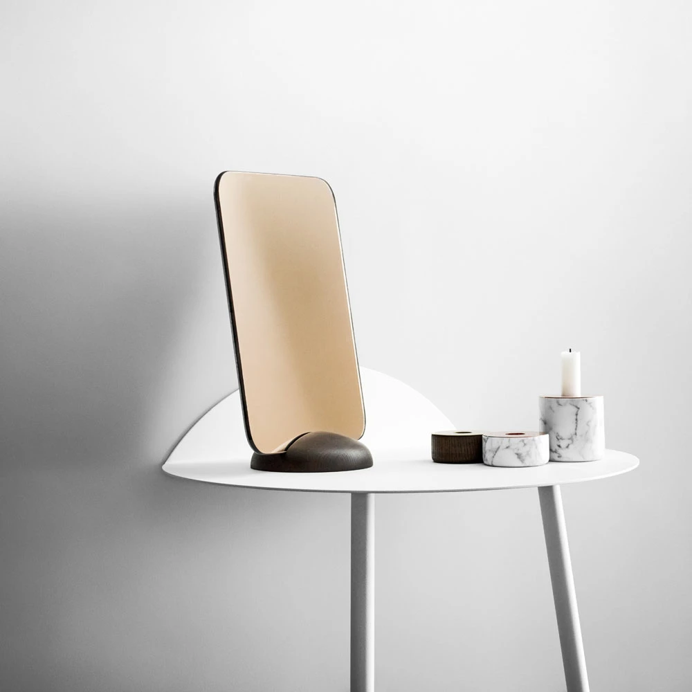 Menu White Yeh Wall Low Table 5 Menu White Yeh Wall Low Table