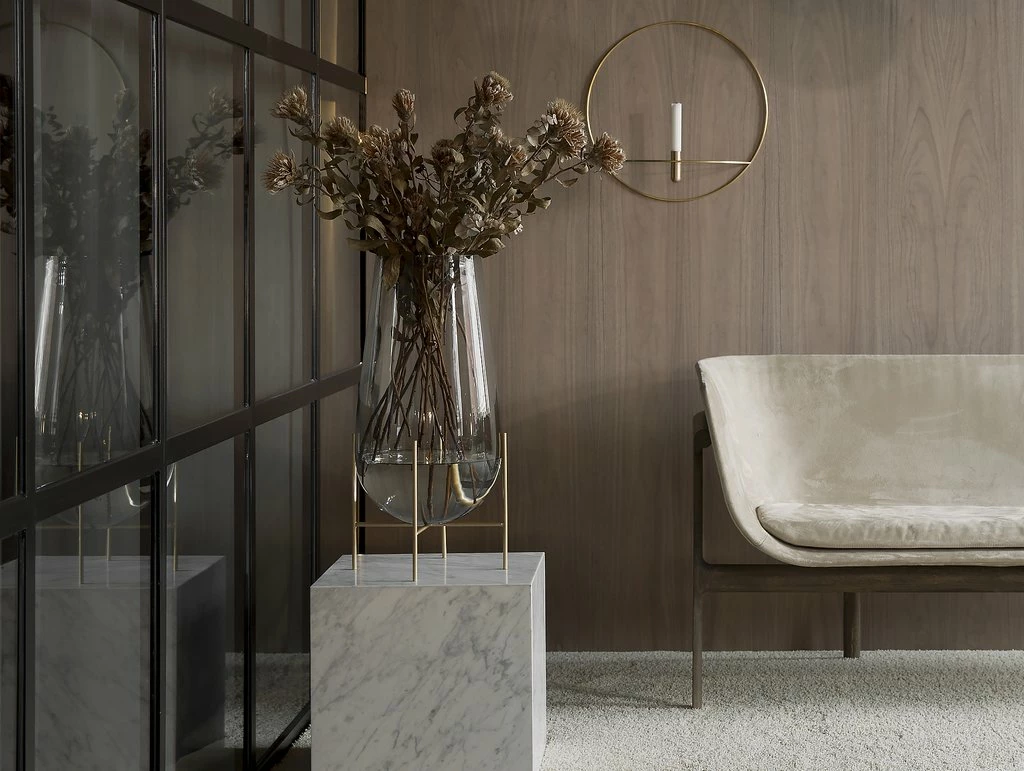 Menu Large Smoked Echasse Vases 4 Menu Large Smoked Echasse Vases